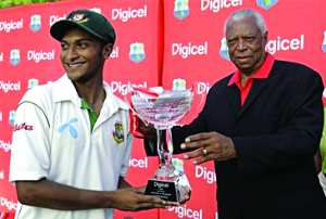 Cricket_sakib trophy